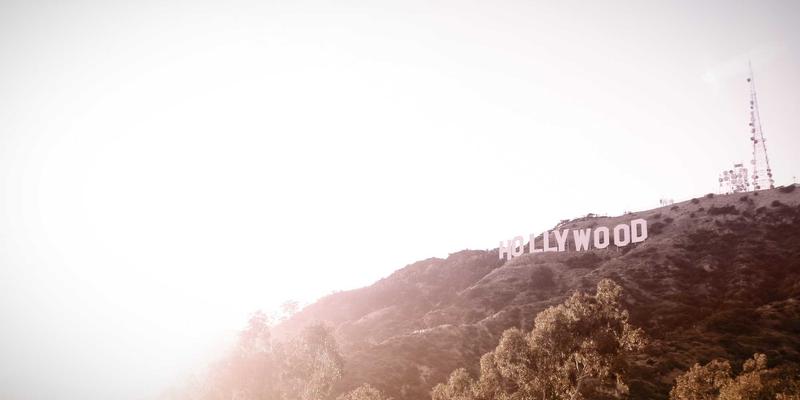 告别电压震荡!金东电气动态无功补偿装置如何为港口岸电系统注入“稳定剂”